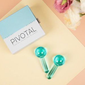 CLEARANCE Pivotal Facial Cooling Globes